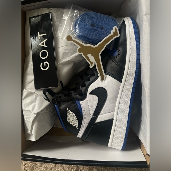 Jordan 1 Retro Royal Toe GS - Picture 3 of 7